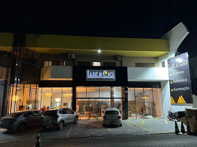 Fachada de unidade Luz & Cia